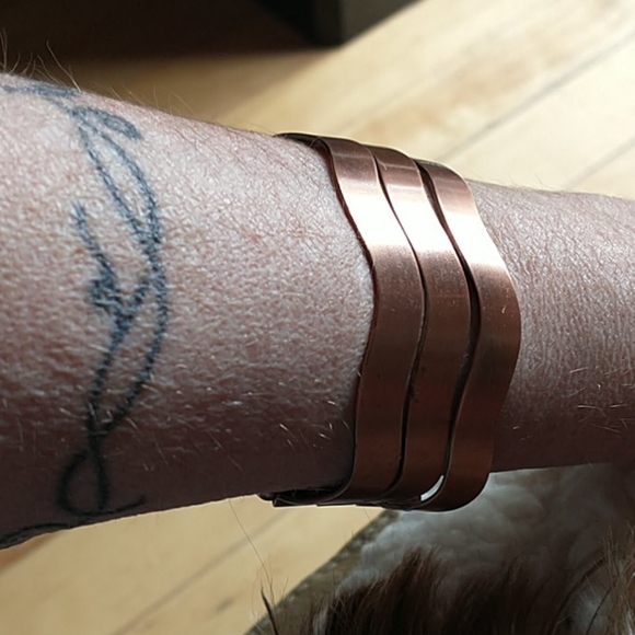 🇨🇦 NWOT Copper Adjustable Bangle - Picture 3 of 3